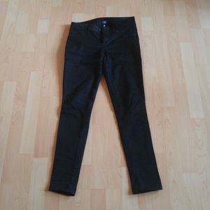 Black skinny jeans